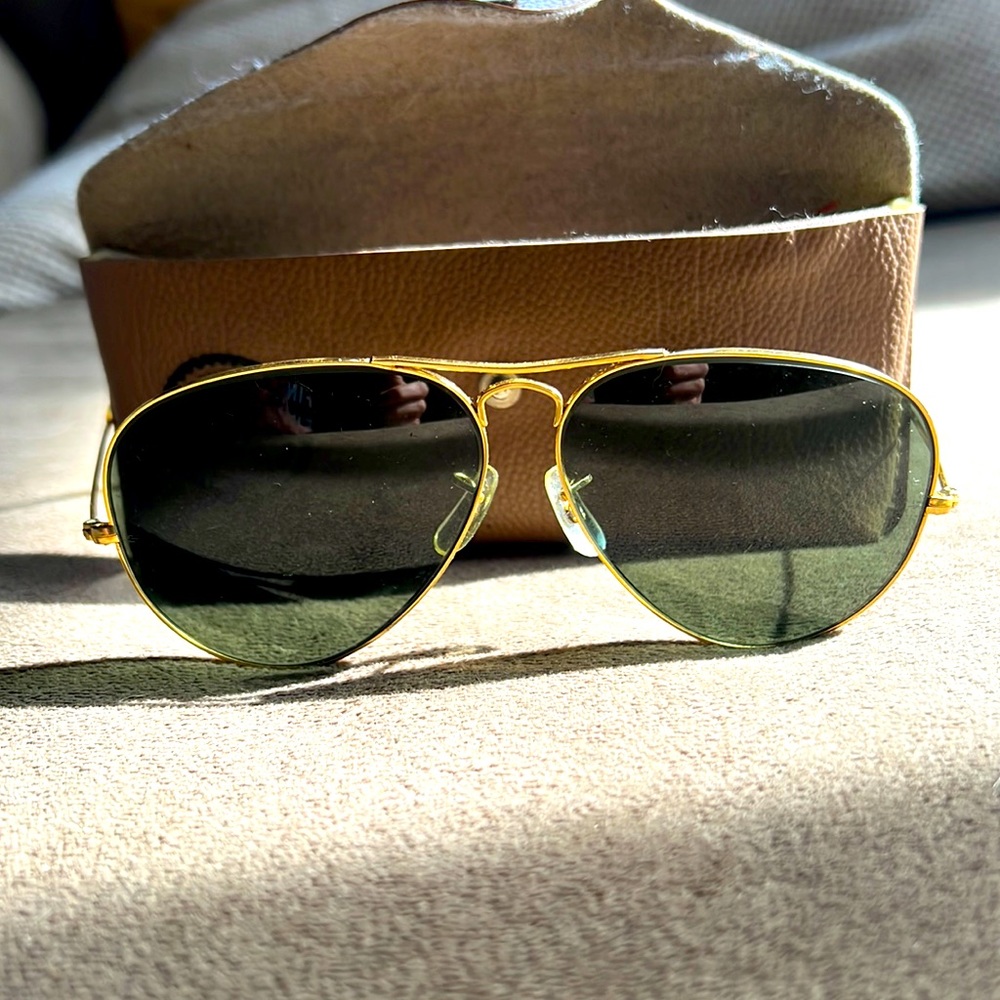 Ray Ban Gold Aviator sunglasses